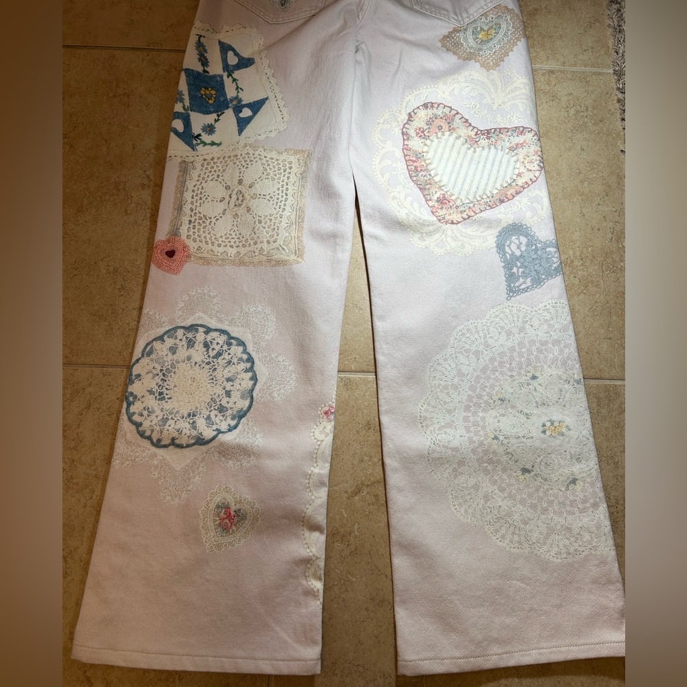 NWT🌷We The Free Illusion Printed Straight Leg Jeans - Size 28 - Picture 9 of 16